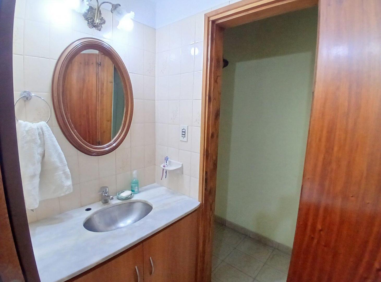 Foto de Casa 4 dormitorios con quincho y garage doble — Barrio San Martín, imagen 4