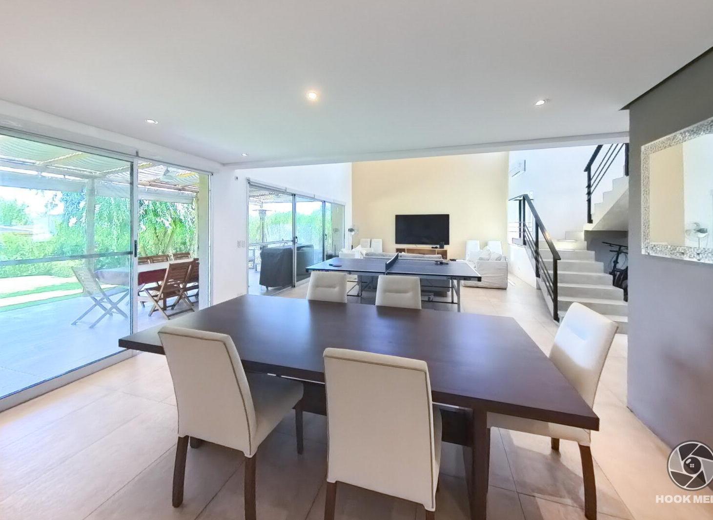 Foto de CASA EN ALQUILER, 4 dormitorios, parrilla, pileta; IMPECABLE en Barrio, imagen 4