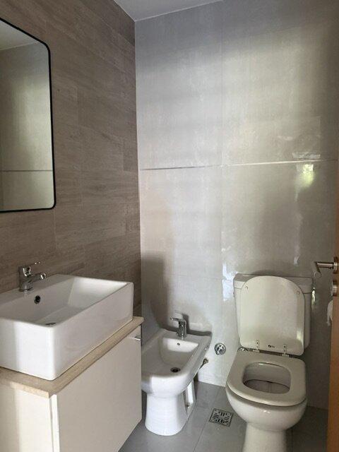 Foto de Alquiler departamento 3 ambientes con cochera, imagen 1