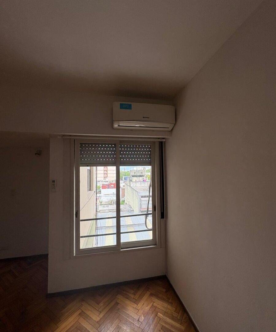 Foto de Alquiler dos ambientes Villa del Parque, imagen 2
