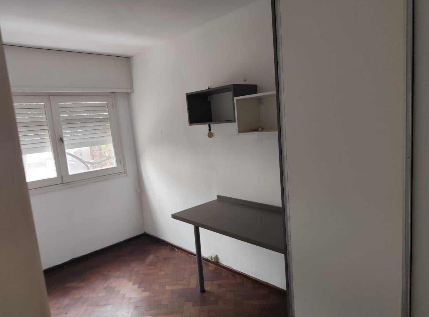 Foto de Departamento tres dormitorios en venta montevideo y roca, imagen 3