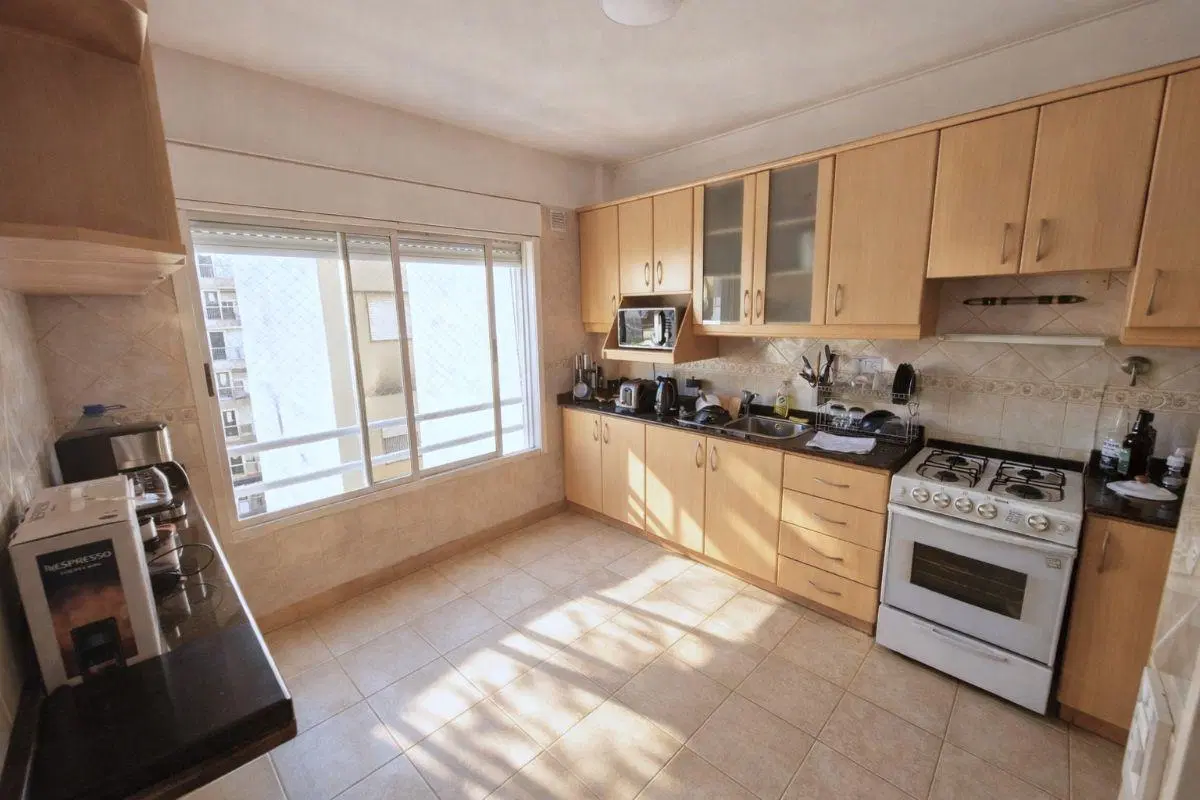 EXCLUSIVO PISO!!!! 3Amb + Escritorio de 100 mts + Cochera Cub 3