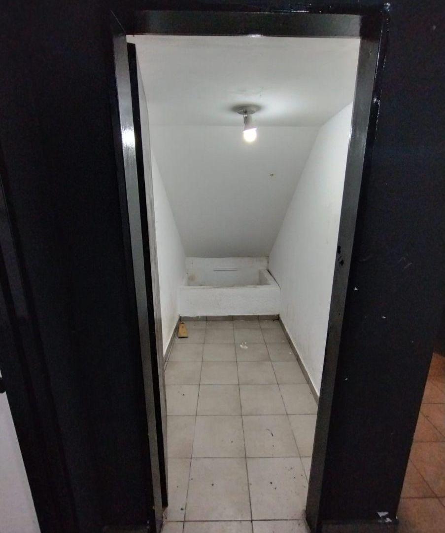 ORDEN DE VENDER! Local de 144 m2 A USD645 EL METRO - SOTANO