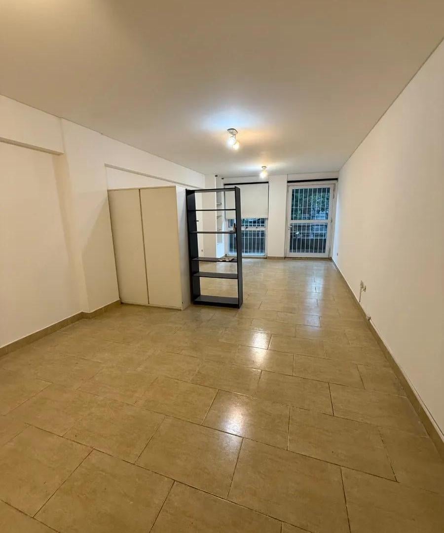 Foto de Amplio Monoambiente con balcon terraza HOSPITAL ITALIANO, imagen 4