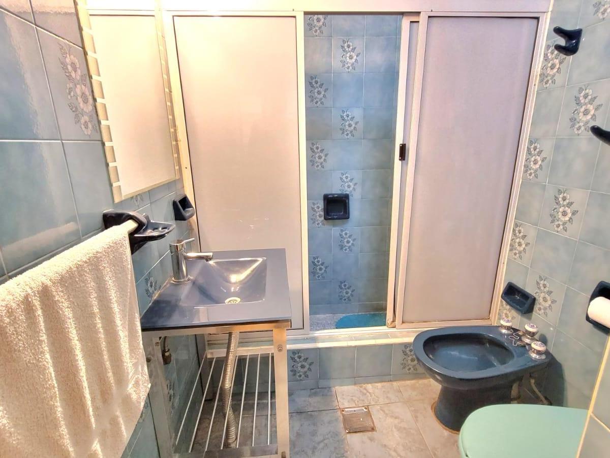 HERMOSO PH 3 AMBIENTES "Marmol 383" EN PB. CON LOCAL Y PATIO TECHADO