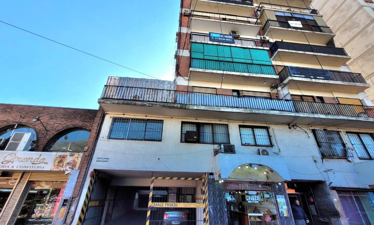 EXCELENTE UBICACION "Angel Roffo 7057 " COCHERA CUBIERTA (EDIFICIO DE COCHERAS)