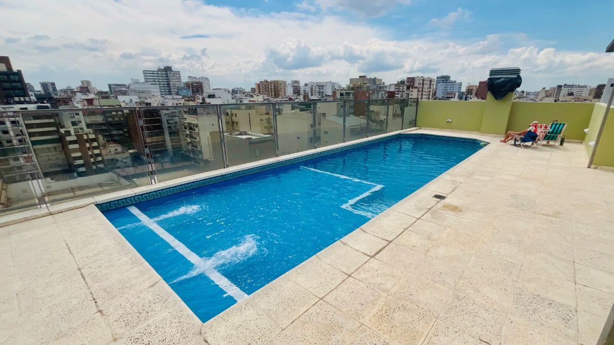 "EXCELENTE UBICACION" SENILLOSA 444, 4 AMB. C/ BALCON AL FRENTE, COCHERA CUB., BAULERA, PILETA
