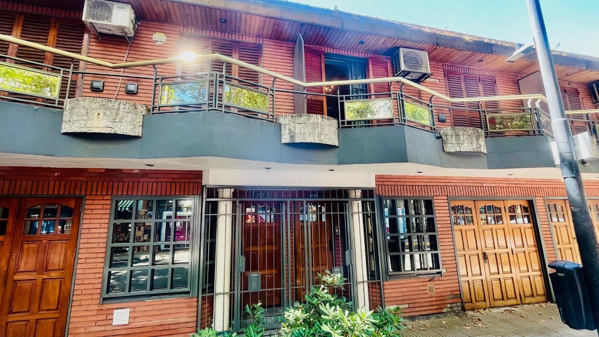 "EXCELENTE UBICACION" Q. BOCAYUVA AL 400, DUPLEX 4 AMBIENTES C/DEP. COCH PATIO C/PARRILLA Y LAVADERO