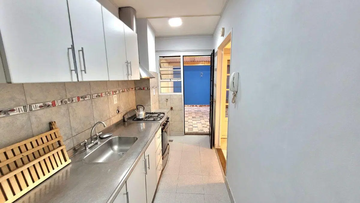 EXCELENTE UBICACIÓN "Rosario 23", DEPARTAMENTO 3 AMBIENTES CON PATIO EN CABALLITO 8