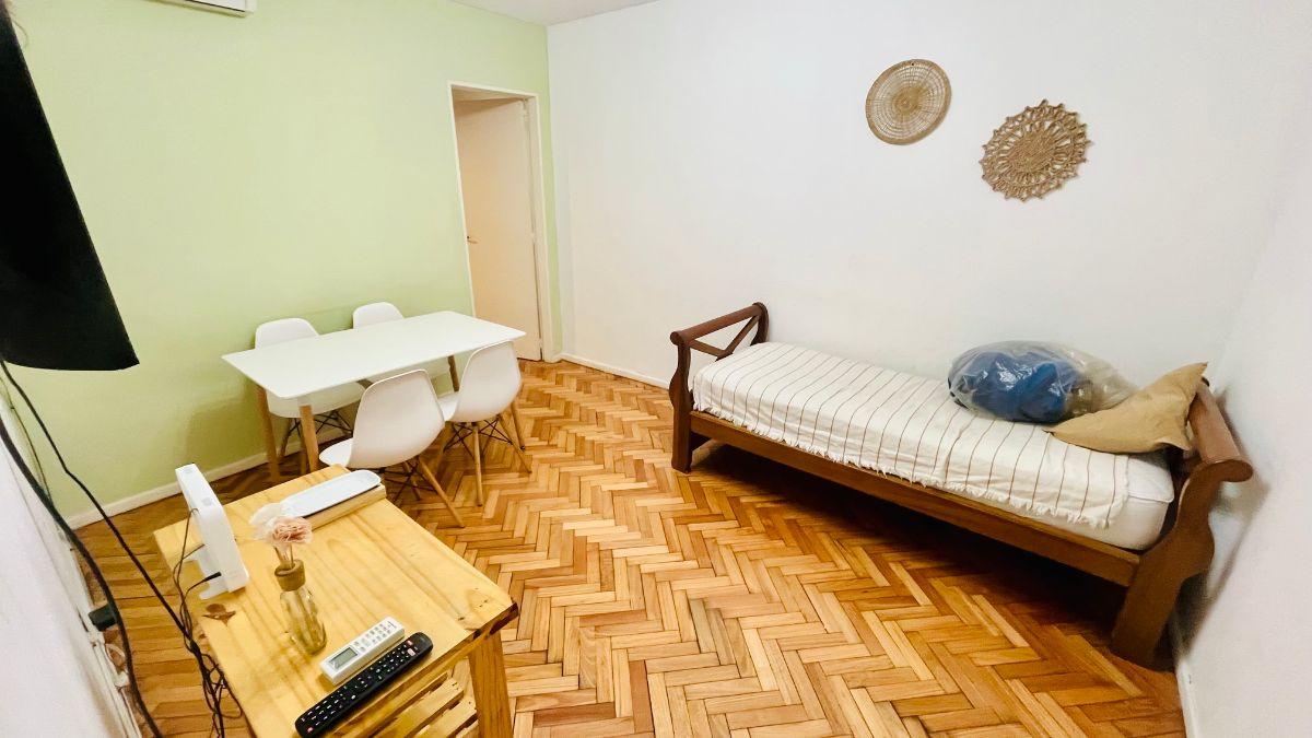 "Excelente Ubicacion" Diaz Velez 3758, 2 Amb Lateral. C/Balcon Lavadero