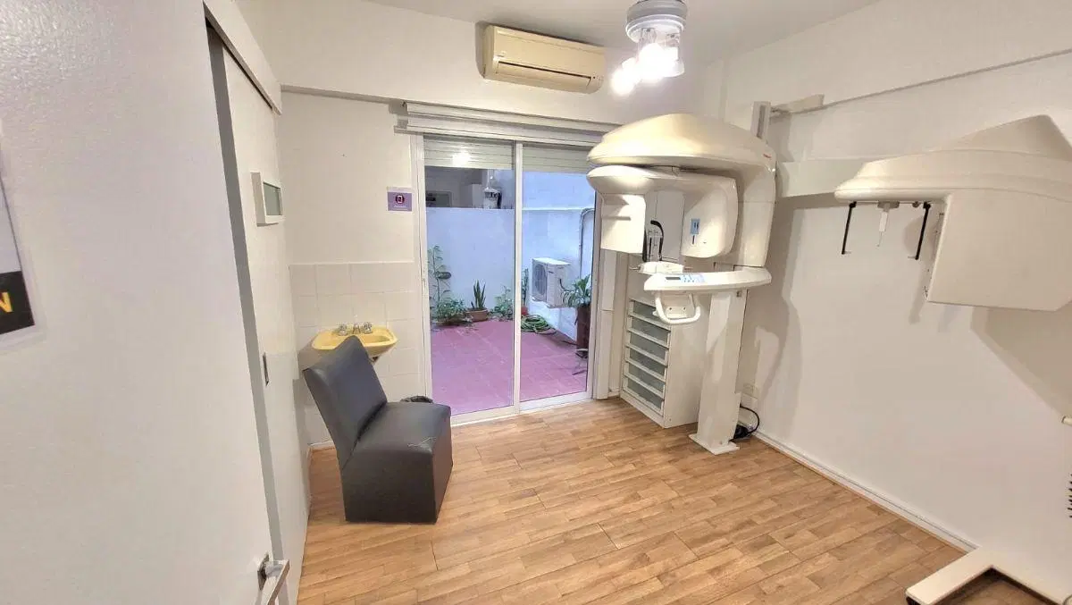 EXCELENTE UBICACIÓN "Av. Maipu 2322", DEPARTAMENTO 4 AMBIENTES CON PATIO y BALCÓN 4