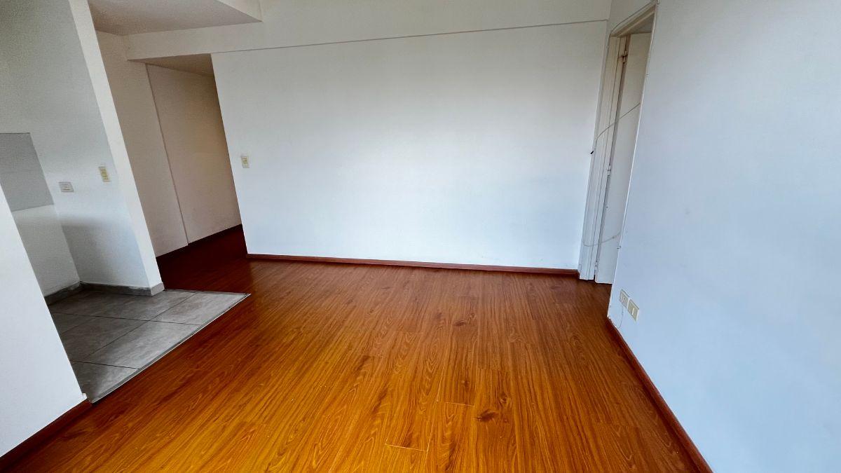 Foto de DEPTO. ALQUILER 2 AMB. CABALLITO - BOGOTA 1656 C/ BALCON AL, imagen 3