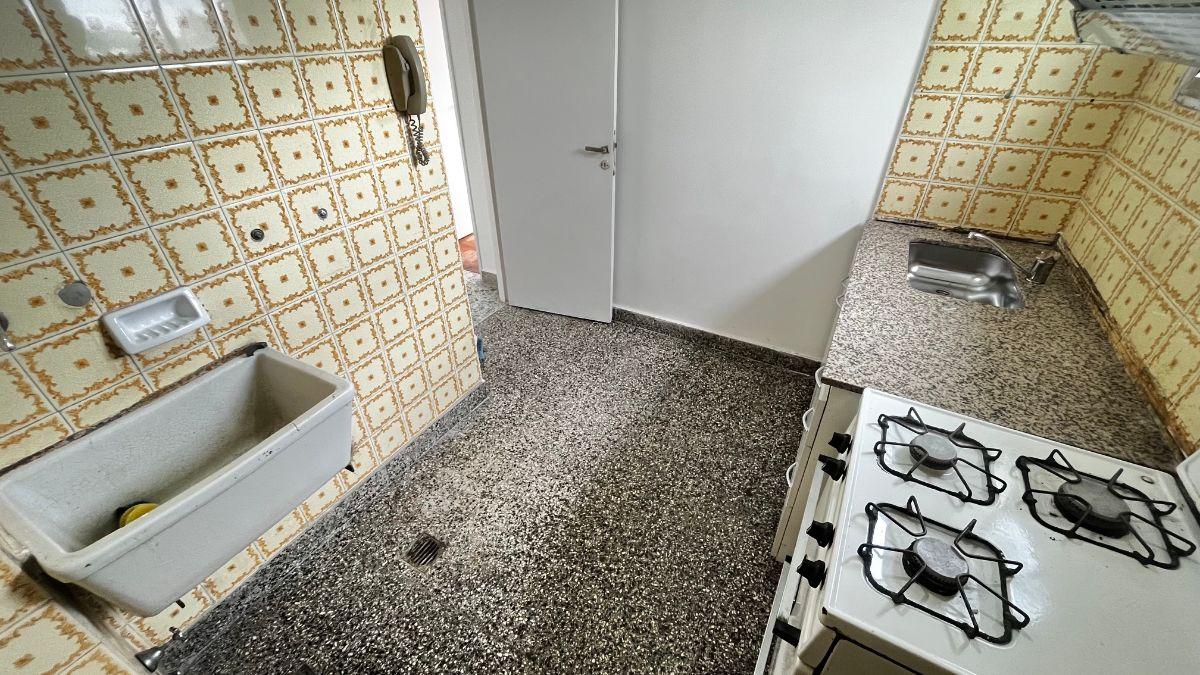 Foto de DEPTO. ALQUILER 2 AMB. POMPEYA - LANZA 2296, 2 AMB. BALCON AL FRENTE, imagen 5