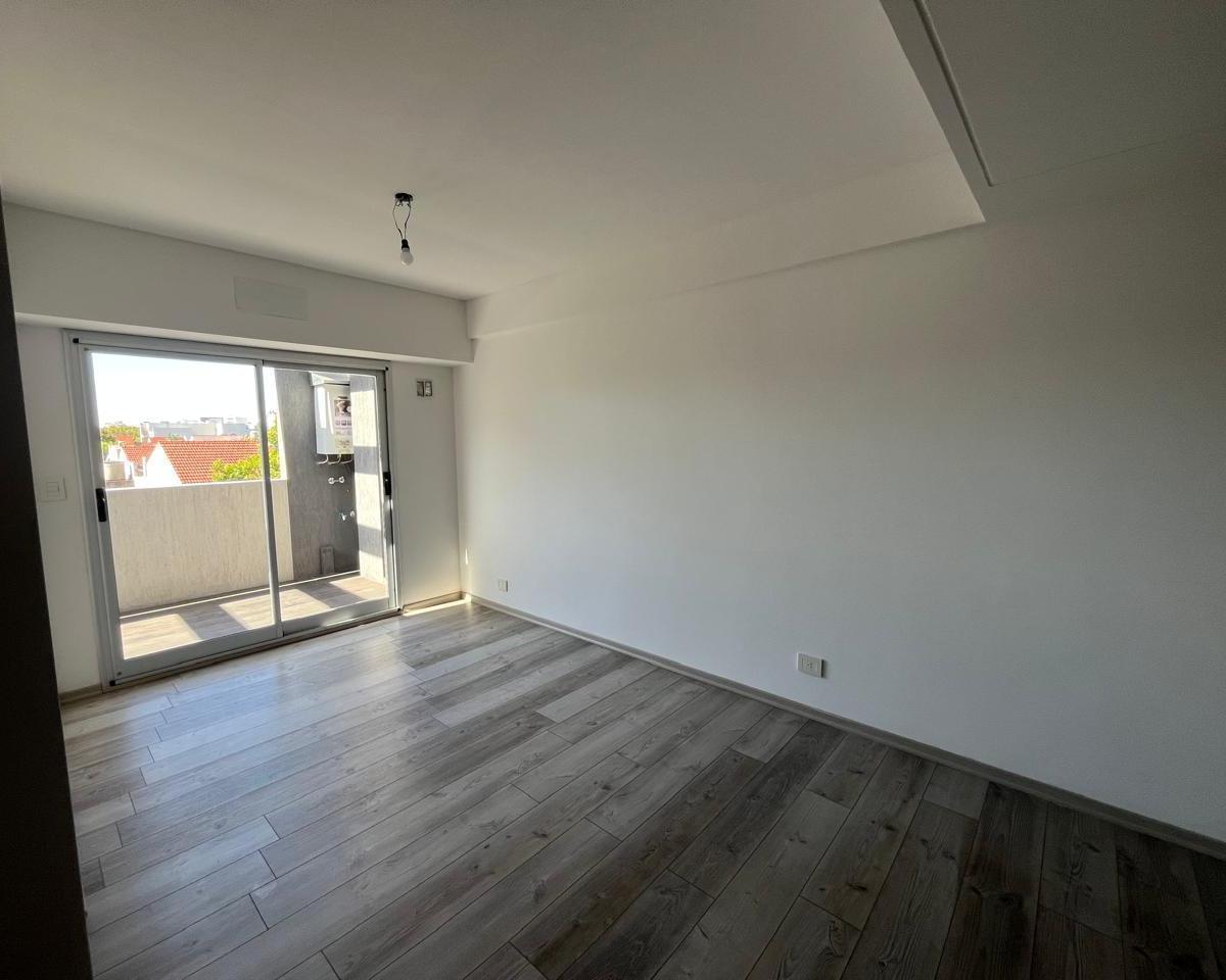 Dpto • 2 Amb con Terraza 90 m² • m. Leguizamon 700 Liniers 5
