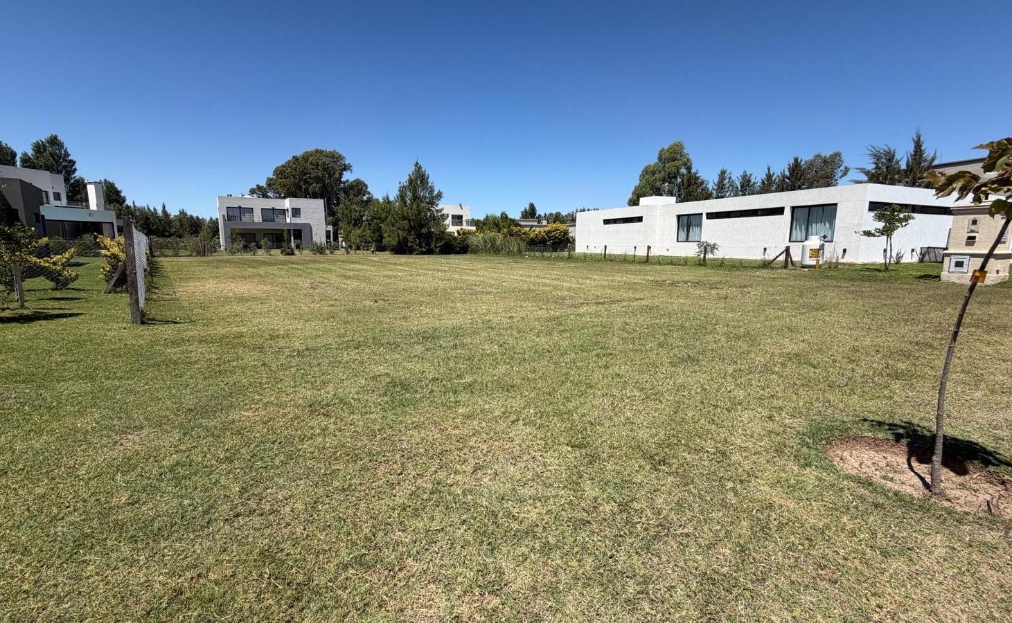 Venta - Lote con proyecto - Interno - Lagos de San eliseo