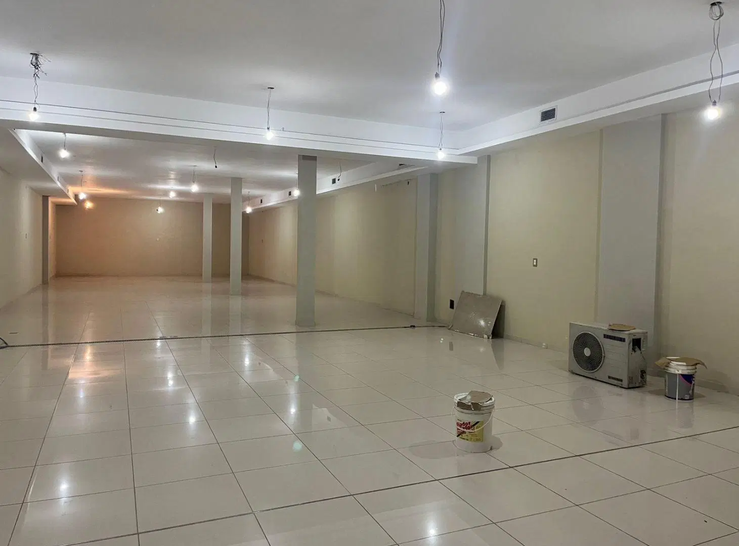 Alquiler • Importante Local Comercial • Liniers 4