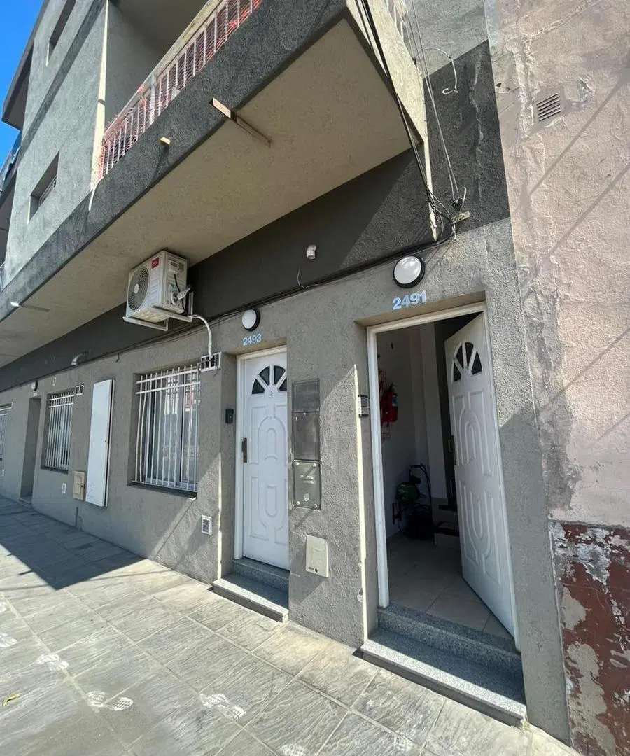 Alquiler • Departamento 2 ambientes con patio • Alte Brown 2495 UF 3 1