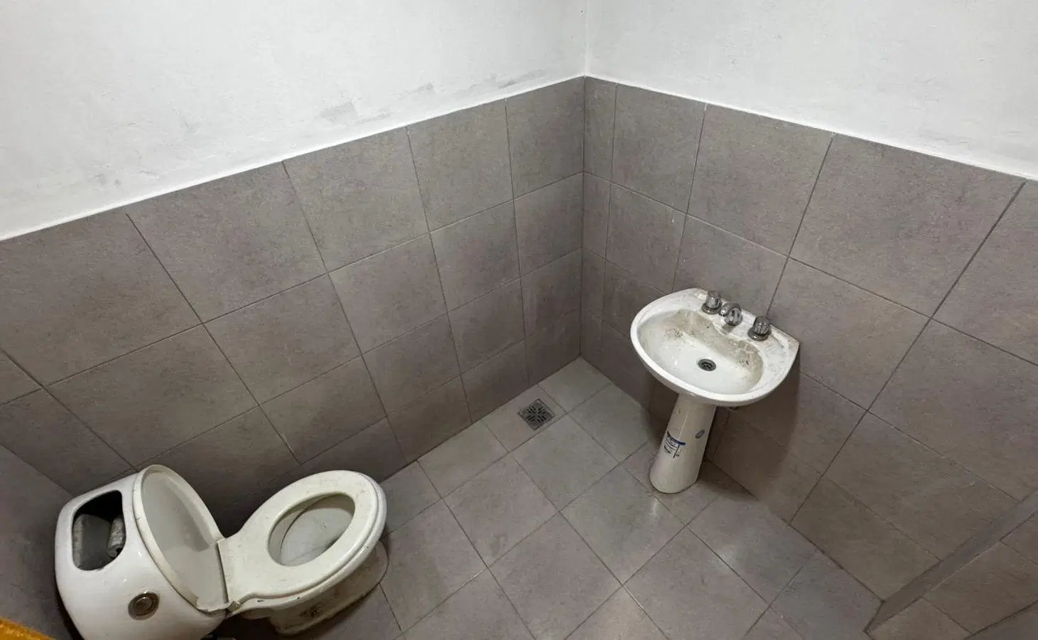 Galpón a estrenar - Alquiler o Venta - Ciudadela - A mts de Alvear 3