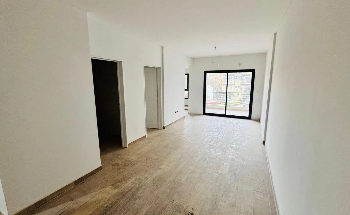 Semipiso - 2 amb con 2 baños, cocina separada - Miralla y Artigas 3