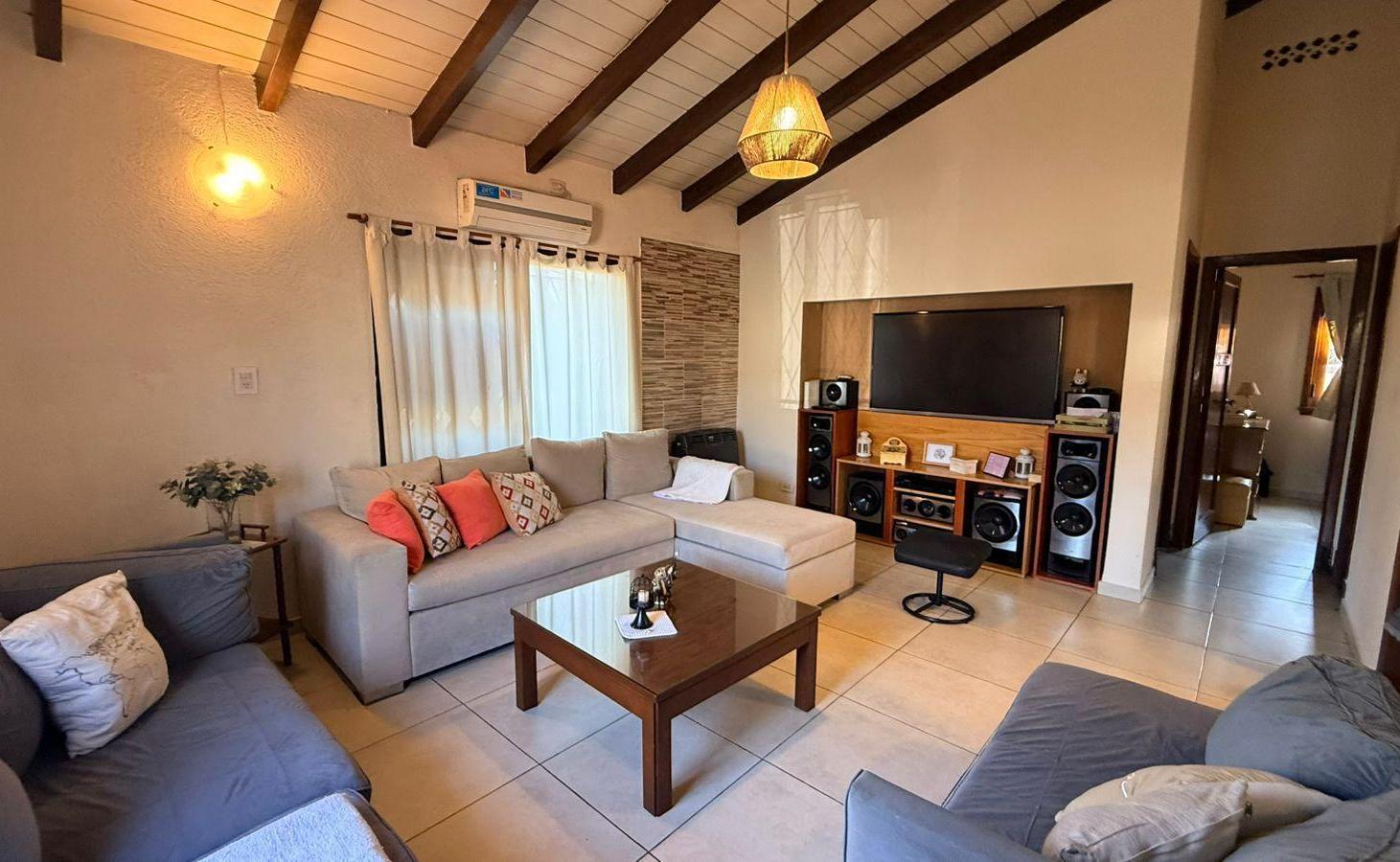 Foto de Casa - 5 ambientes en esquina - Quincho - Seminara, imagen 5