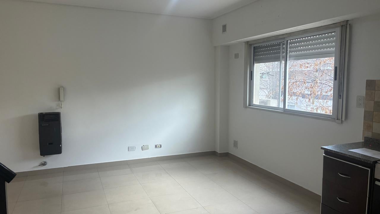 Venta Duplex sin expensas con terraza propia - Barrio Naon