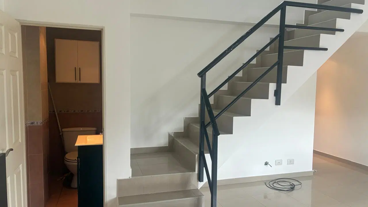 Venta Duplex sin expensas con terraza propia - Barrio Naon 2