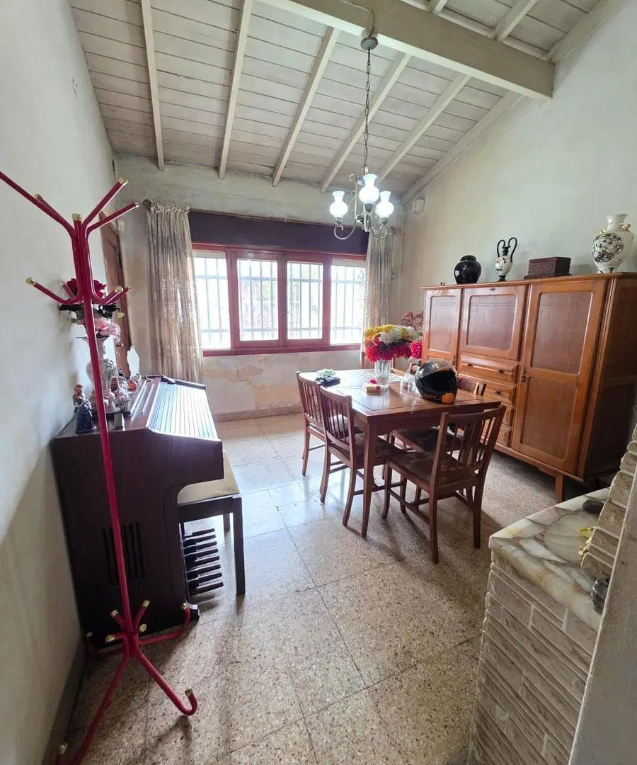 Casa en Villa Luzuriaga 4