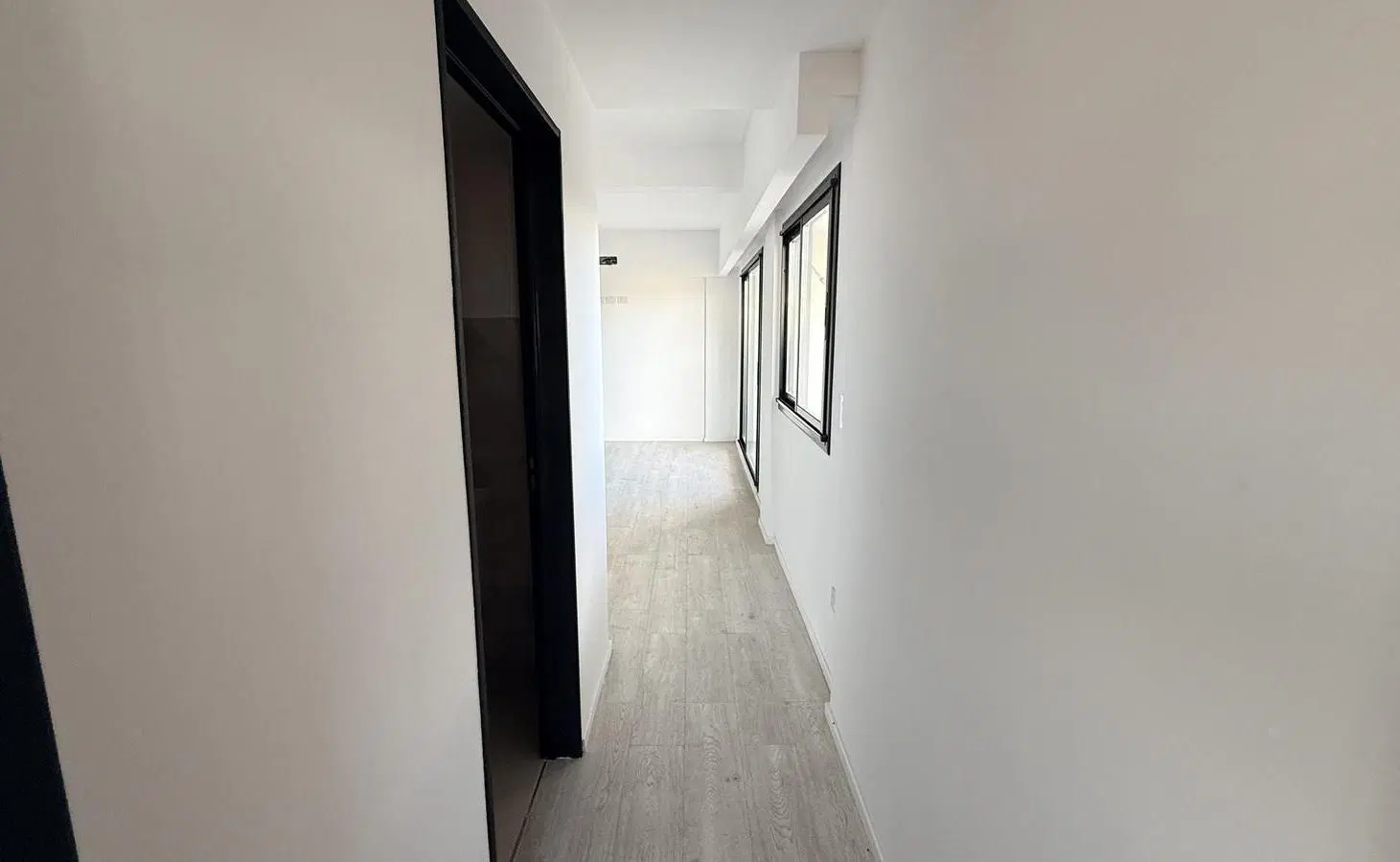 Dept en Venta - 2 amb - a Estrenar - En esquina Jose Leon Suarez y Ordoñez 3