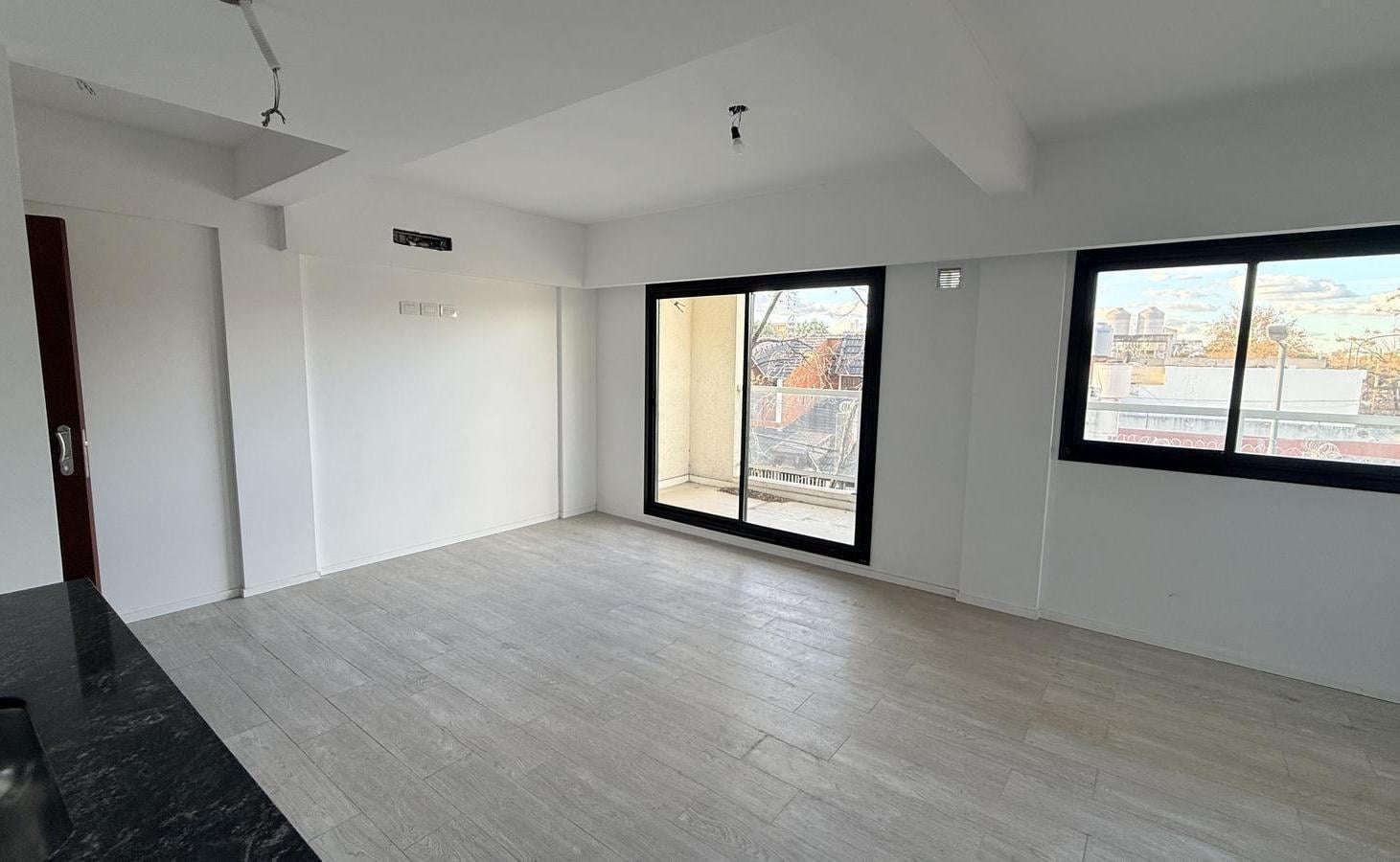 Dept en Venta - 2 amb - a Estrenar - En esquina Jose Leon Suarez y Ordoñez