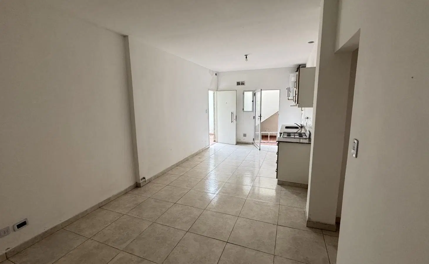 PH 3 AMBIENTES RECICLADO - CON JARDIN Y PARRILLA - LA TABLADA 3