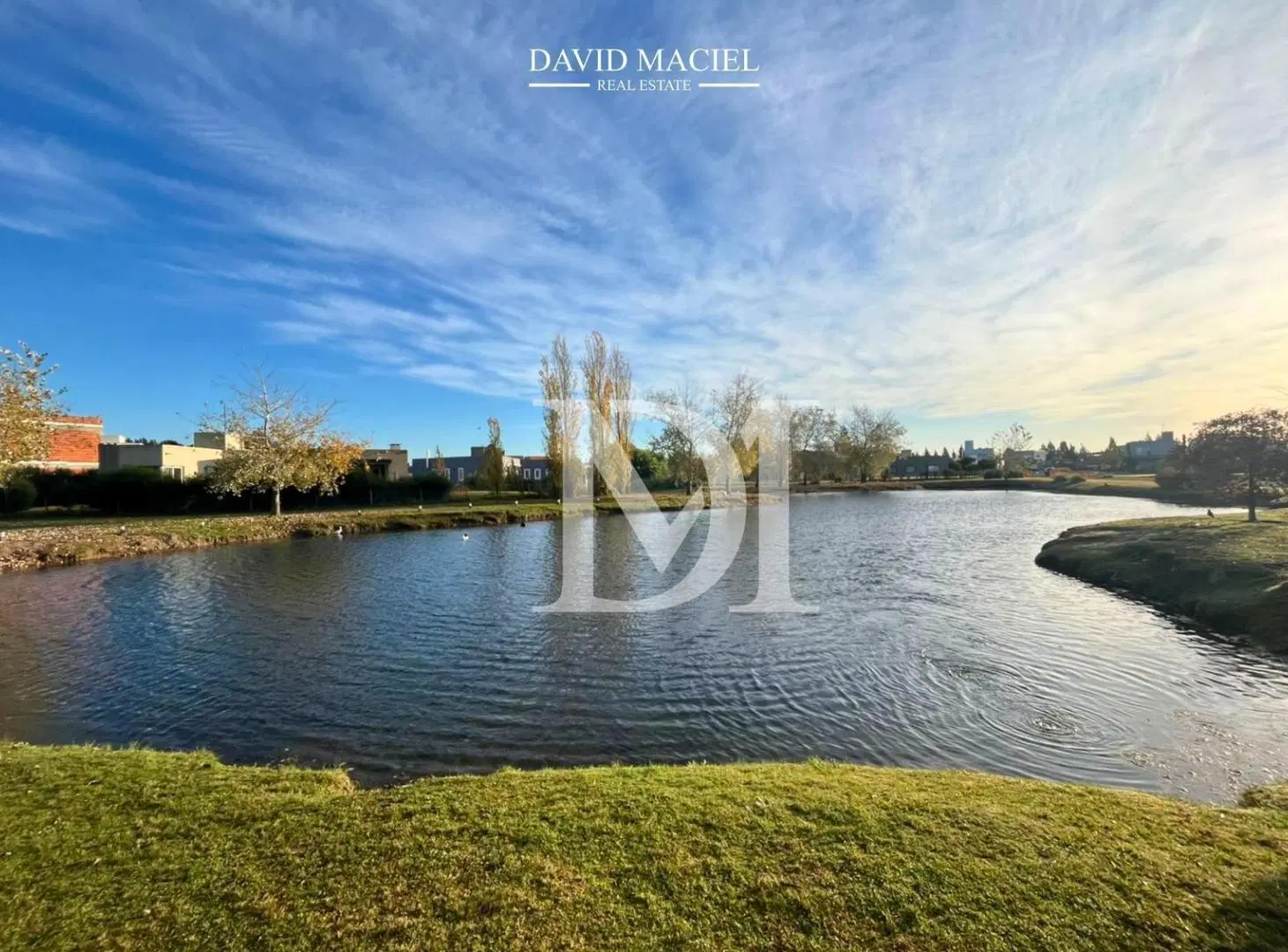 Venta de Terreno en Barrio Cruz Del Sur Lote 90 3