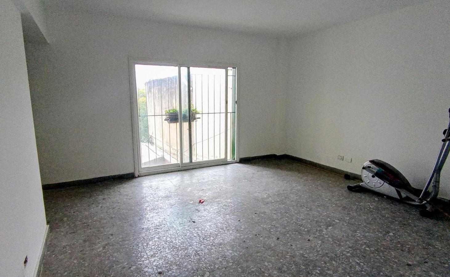 Foto de Dpto - 3 amb Exc. Ubicacion - Versalles, imagen 1