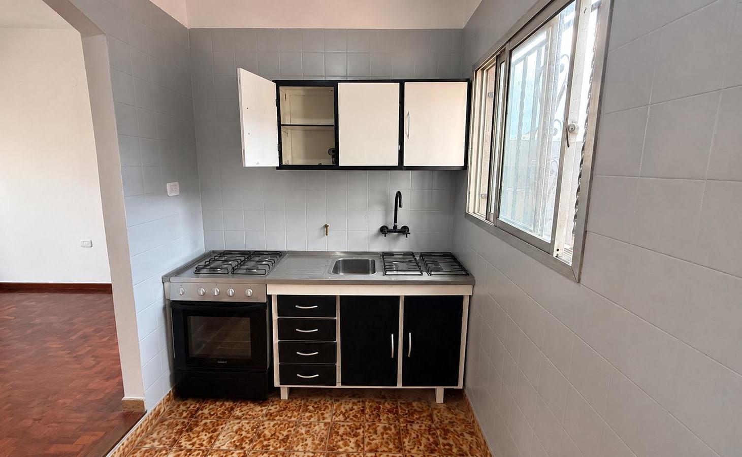 Foto de Alquiler - PH 2 ambientes y medio - Con patio sin expensas, imagen 4