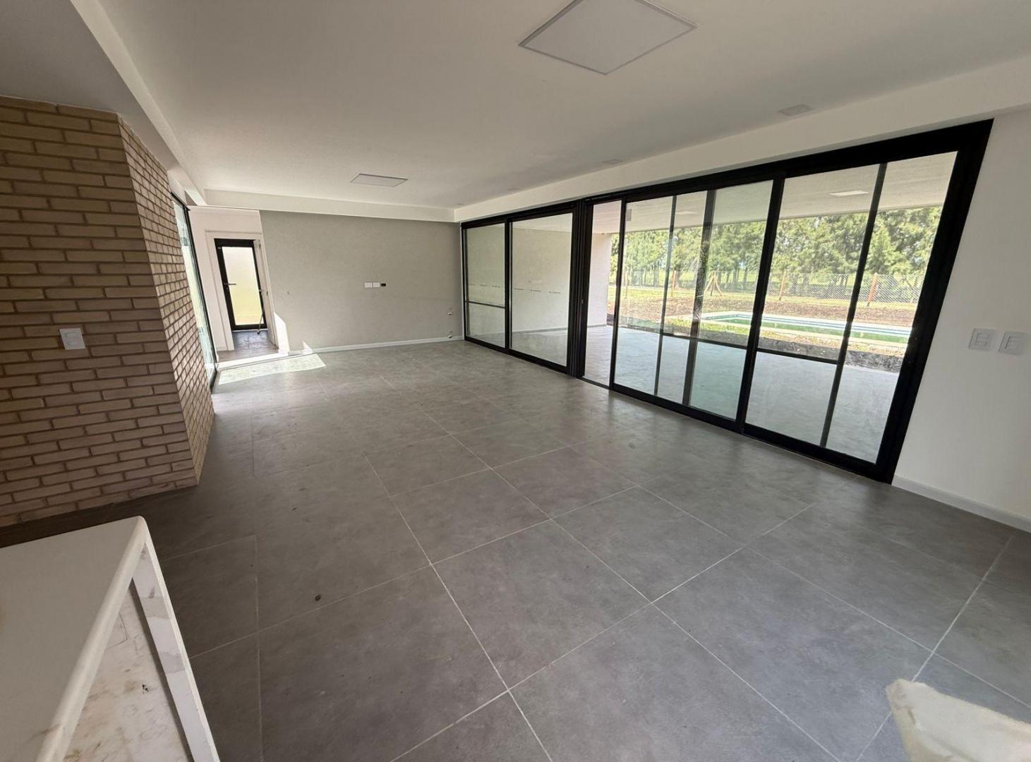 Foto de Alquilo - Casa 4 ambientes a estrenar, con quincho y pileta - Lagos san, imagen 4