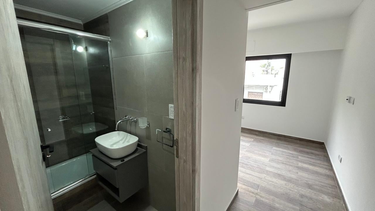Foto de Departamento 3 ambientes c/doble Balcon en Mataderos, imagen 4