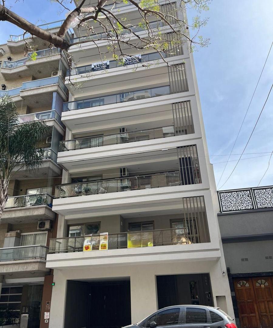 Foto de Dpto• 3 amb con 2 baños, balcon amplio • Araujo 900, imagen 1