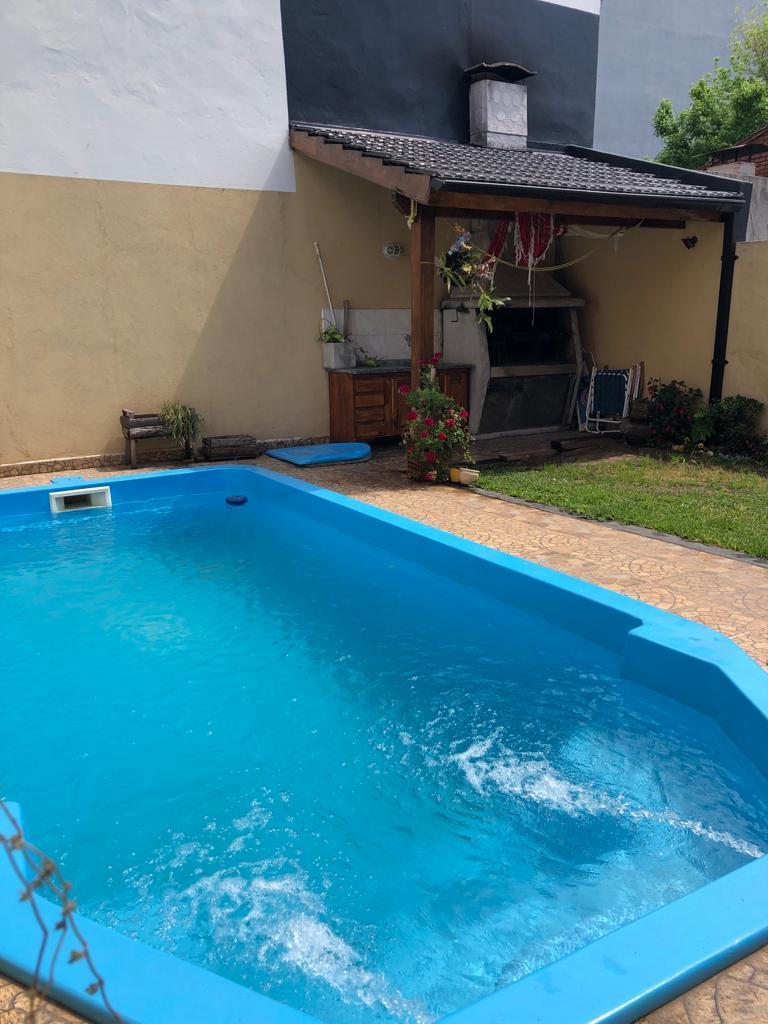 Tigrecentro:hermosa Casa en Dos Plantas con Terraza, Jardin, Pileta y Parrilla 2