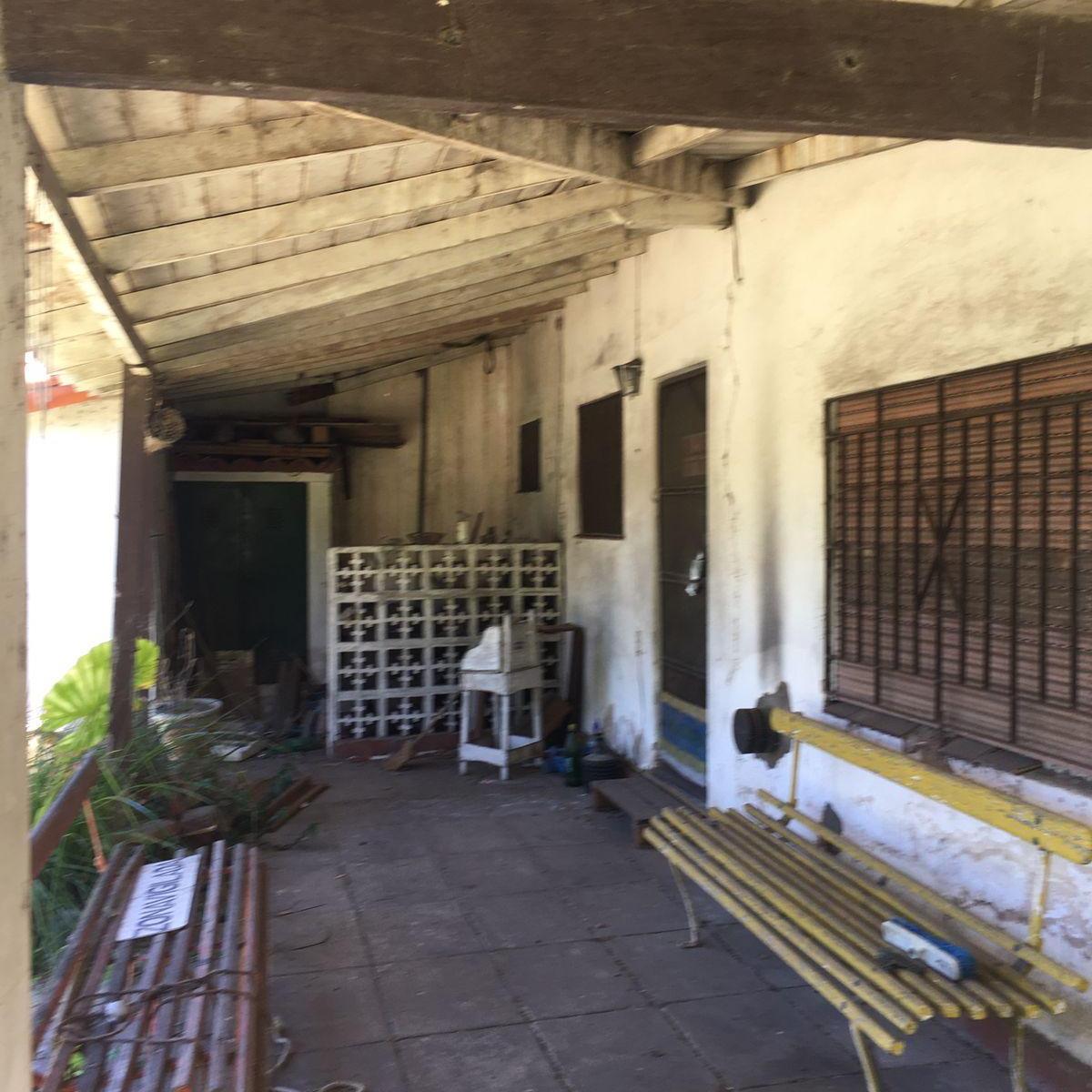 Casa Totalmente a Reciclar 2