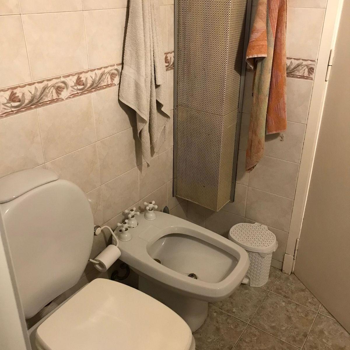 Excelente Casa en Dos Plantas con Jardin y Piscina 5