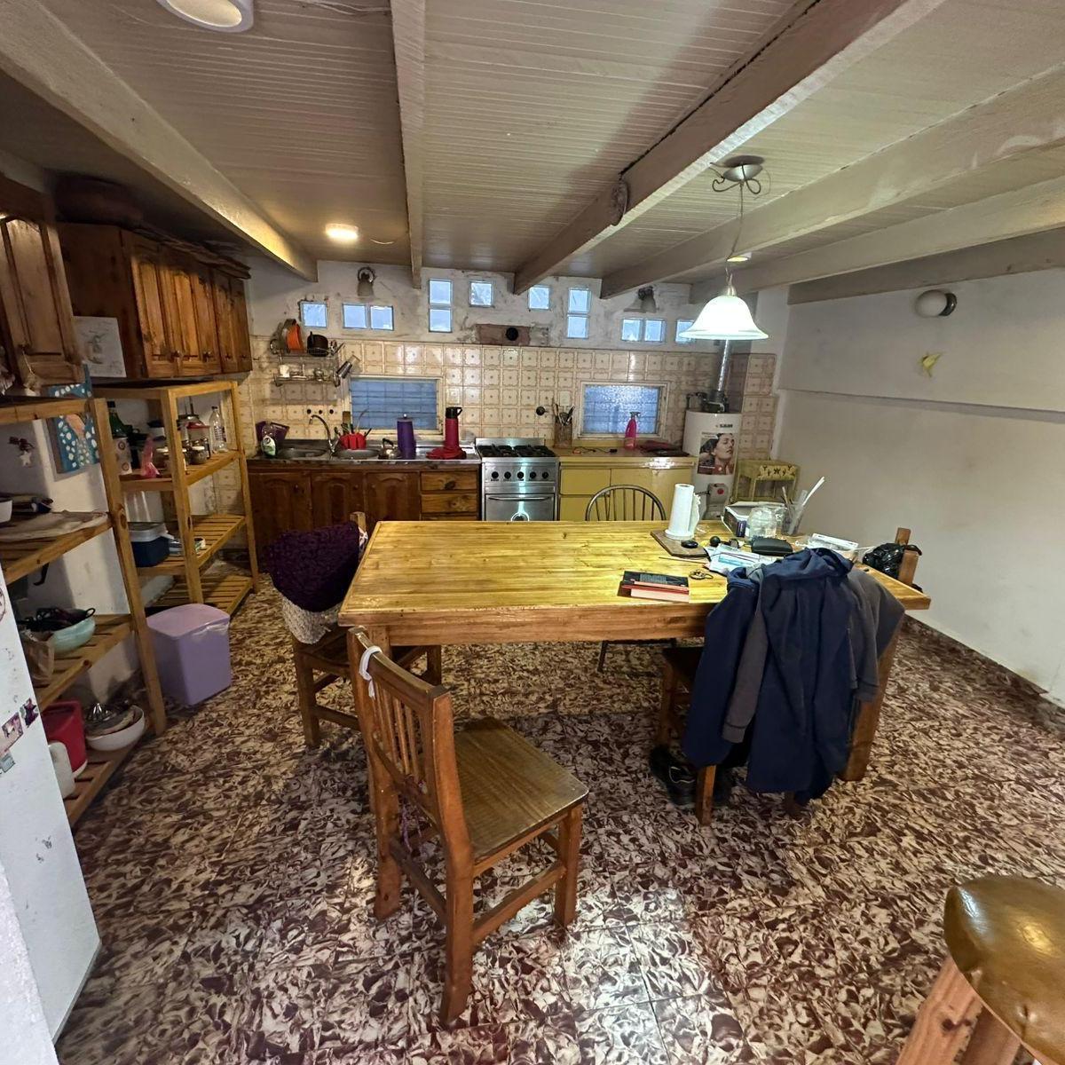 Venta de Casa Desarrolada en 2 Plantas! Tigre Centro 3