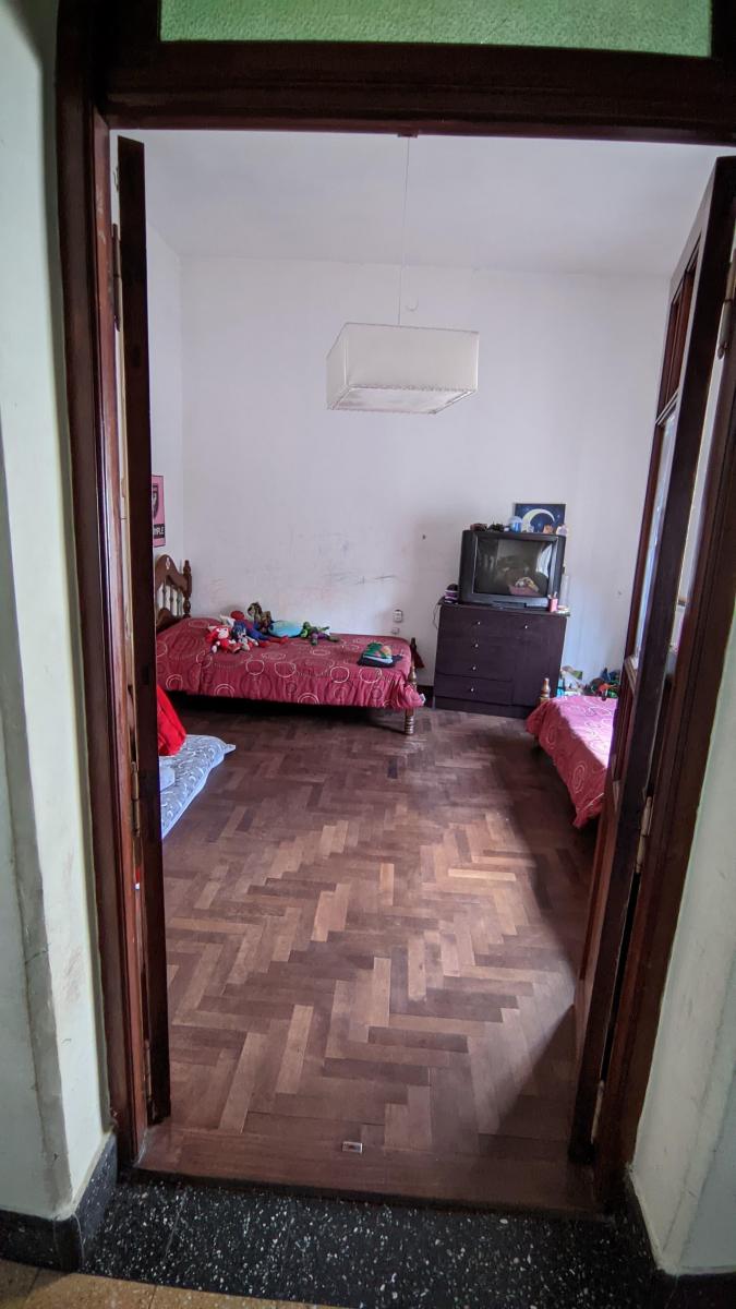Venta de Casa 3 Amb con Jardin Excelente Ubicacion 2
