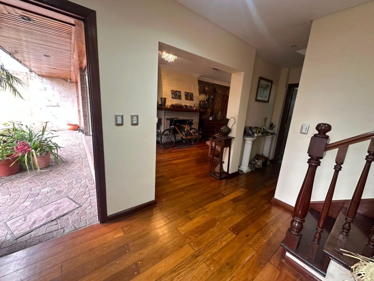 Foto de CASA EN ALQUILER – PACHECO | 4 DORMITORIOS | COCHERA | JARDÍN | QUINCHO, imagen 3