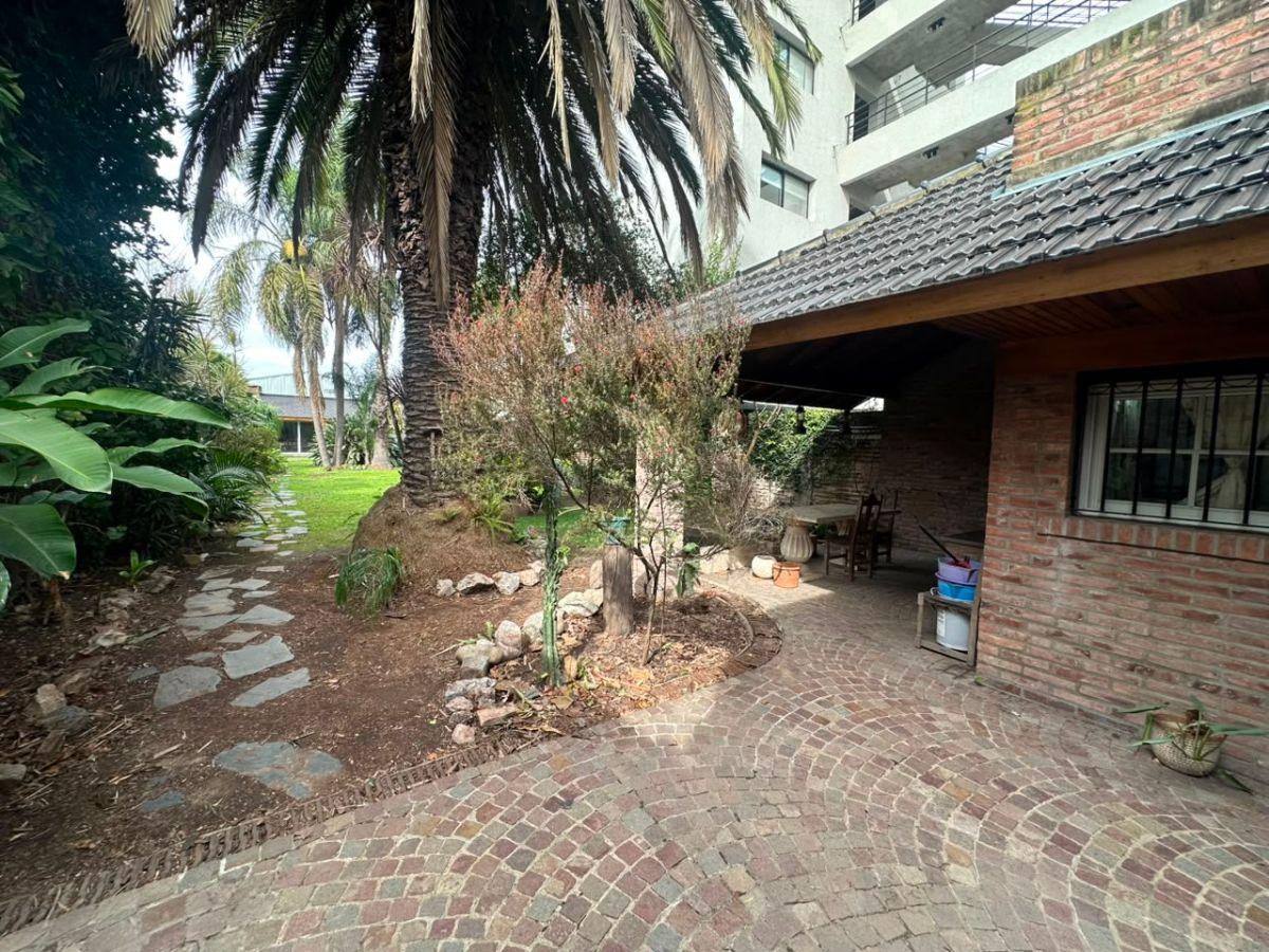 Foto de CASA EN ALQUILER – PACHECO | 4 DORMITORIOS | COCHERA | JARDÍN | QUINCHO, imagen 4