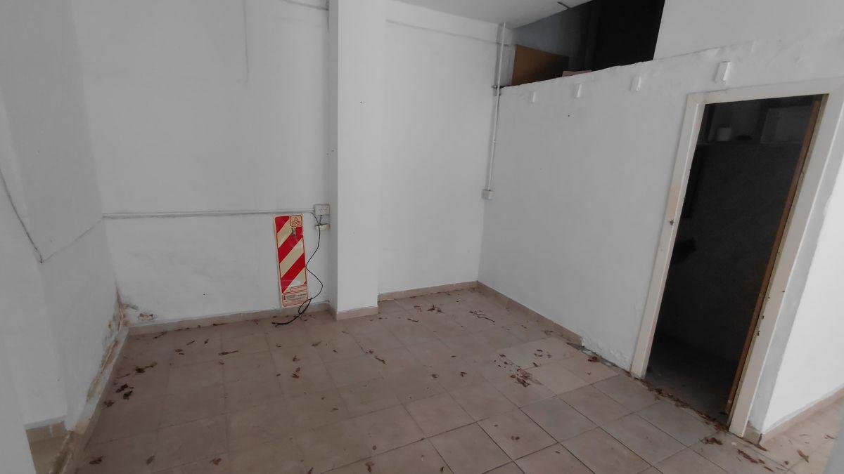 Foto de Local al frente en alquiler – Guareschi, Tigre, imagen 4