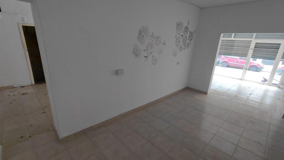 Foto de Local al frente en alquiler – Guareschi, Tigre, imagen 2