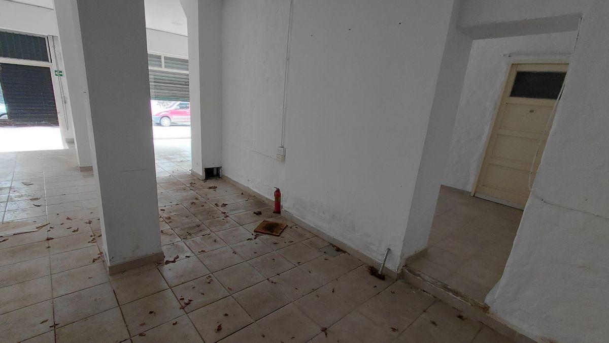 Foto de Local al frente en alquiler – Guareschi, Tigre, imagen 4