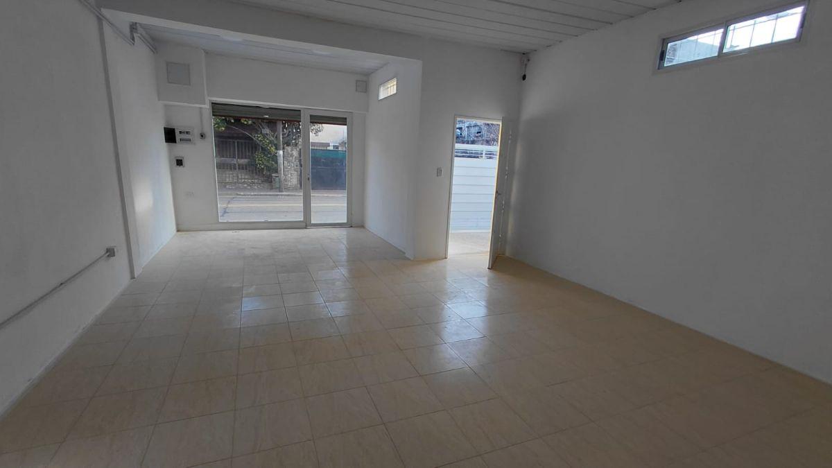 Foto de EXCELENTE LOCAL EN ALQUILER – SAN FERNANDO, imagen 2