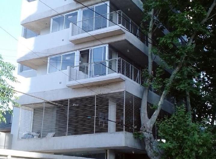 Moderno Departamento céntrico de dos ambientes con cochera en Villa Ballester 2