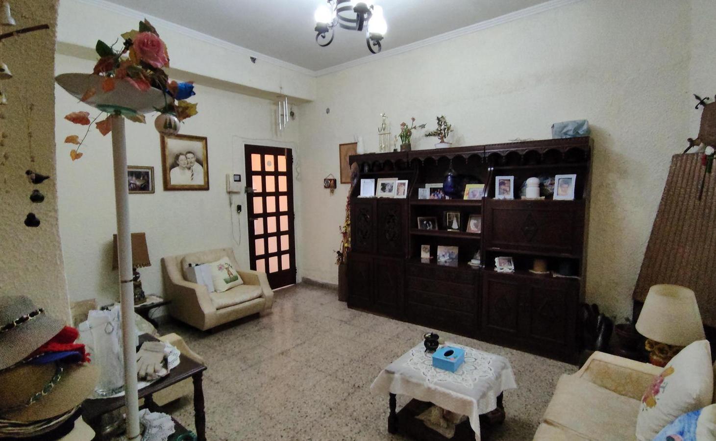Foto de CASA EN VENTA BALLESTER VS. DETINOS, imagen 3