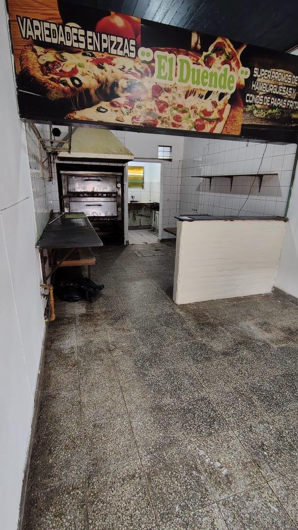 Foto de Local instalado para Pizzería en Avenida Libertador - Loma Hermosa, imagen 1